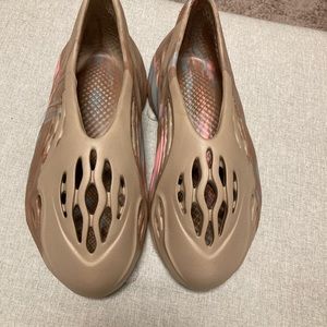 Yeezy Foam Runner size 8
